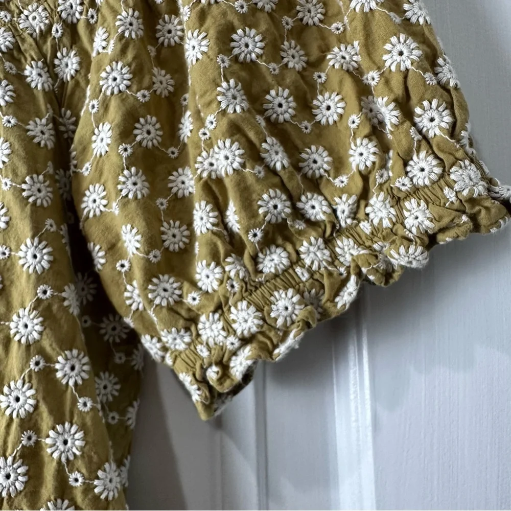 Madewell Floral Puff Sleeve Blouse in Olive